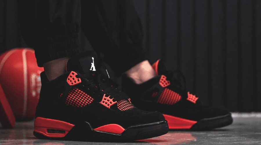 Air Jordan 4 Retro 'Red Thunder' CT8527-016