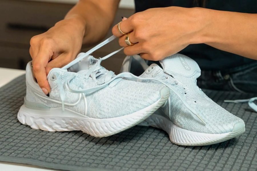how to clean nike flyknit