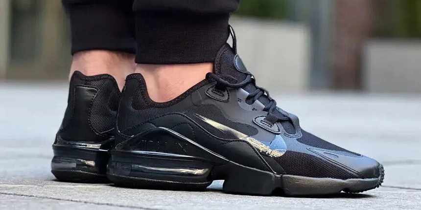 Nike air force 270 black on feet hotsell