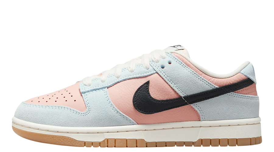 WMNS Nike Dunk Low 