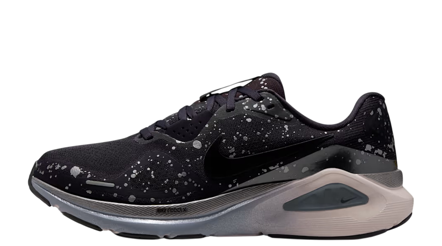 WMNS Nike Structure 26 SE 
