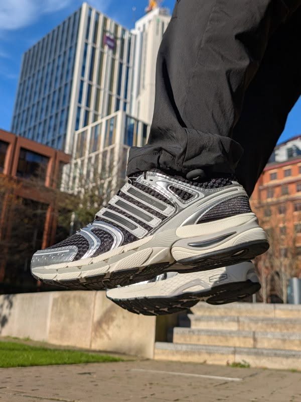 adidas Adistar Control 5