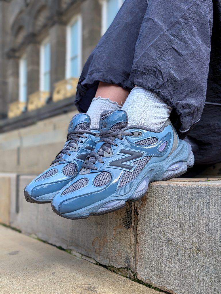 New Balance 983