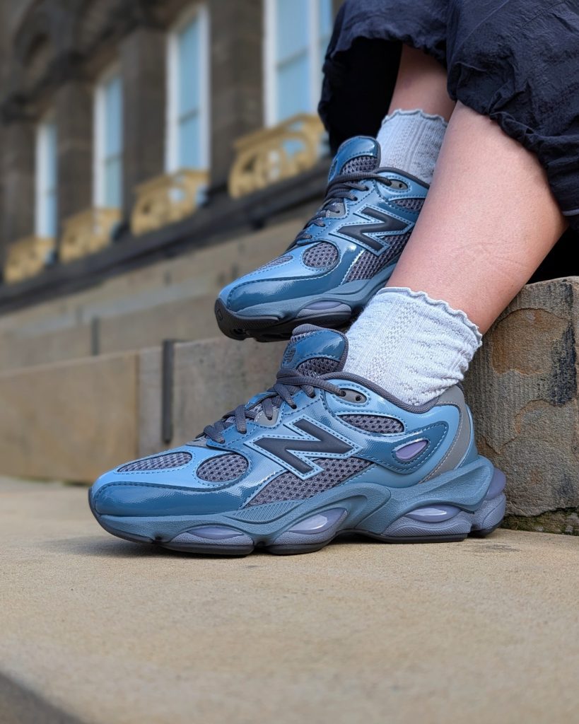 New Balance 983