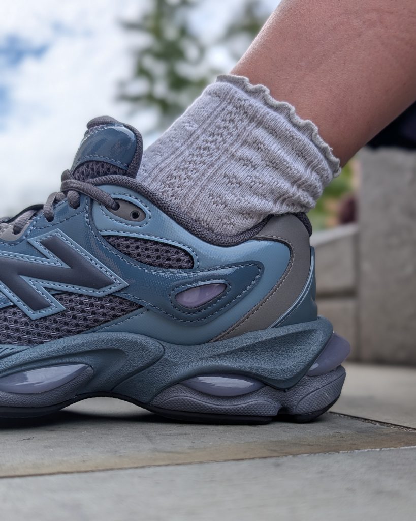 New Balance 983