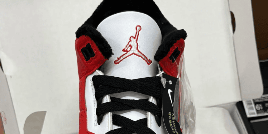 Air Jordan 3 Santa