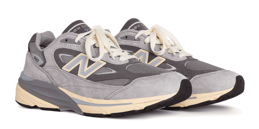 New Balance 990v7
